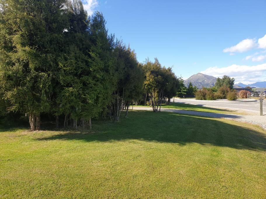 Stylish Tranquil & Private 2 X Bikes Villa Wanaka Exterior foto